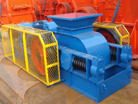 移動式建筑垃圾破碎機與固定破碎篩分生產線的區別和各自優勢